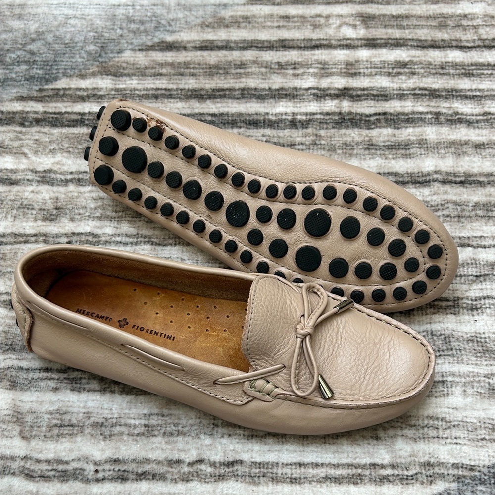 Mercanti Fiorini Leather Loafers with Bow Detail